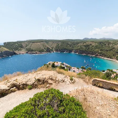 Holiday home 2 Bedroom Near Beaches *