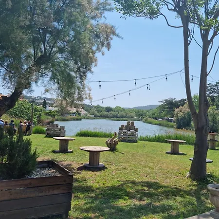 Holiday home 2 Bedroom Near Beaches