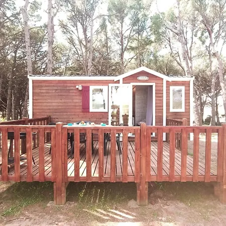 2 Bedroom Near Beaches *